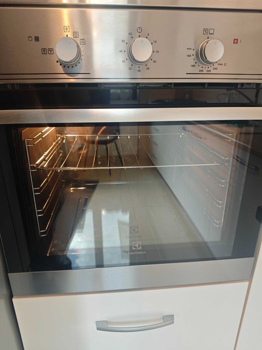 Set cuptor GAZ si plita GAZ incorporabile Electrolux