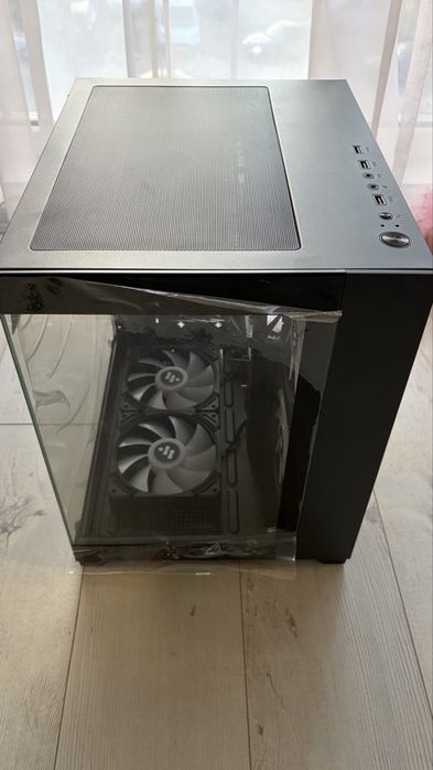 Кутия за геймърски компютър 7 RGB вентилатори