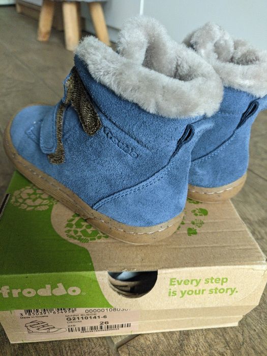 Vând ghete noi Froddo