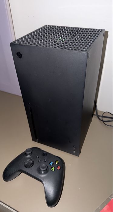 Продам X box series x 1 tb