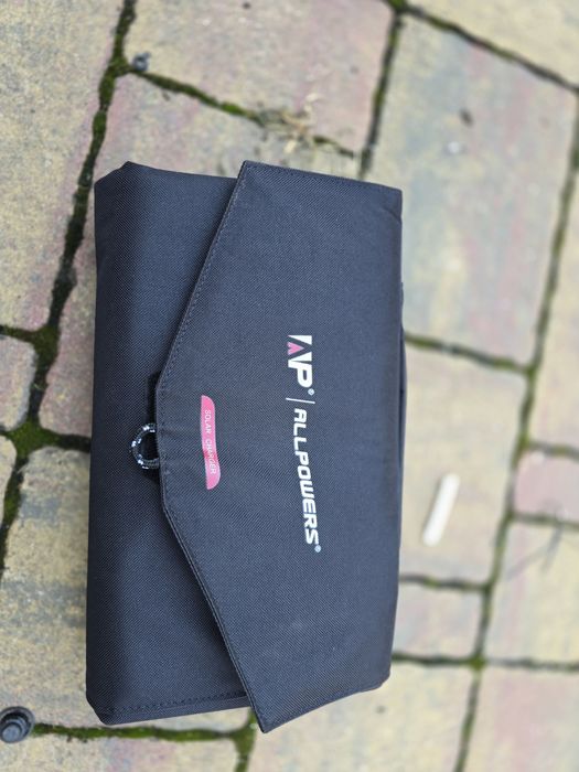 Vând panou solar ultra compact portabil Allpowers Sp 012 100w
