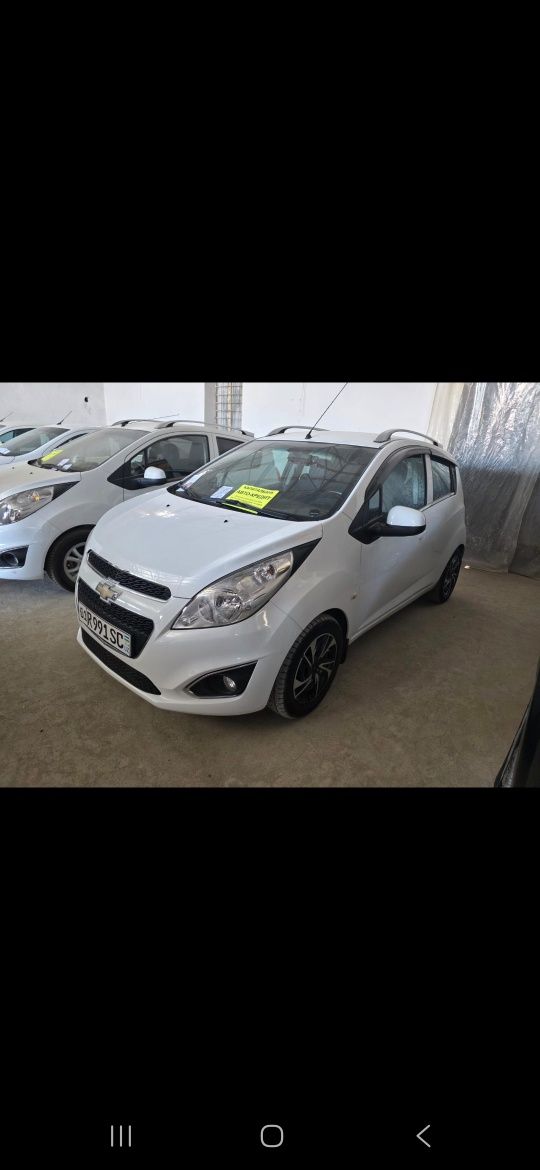 Chevrolet spark.