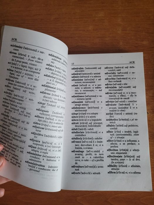 Dicționar englez - român