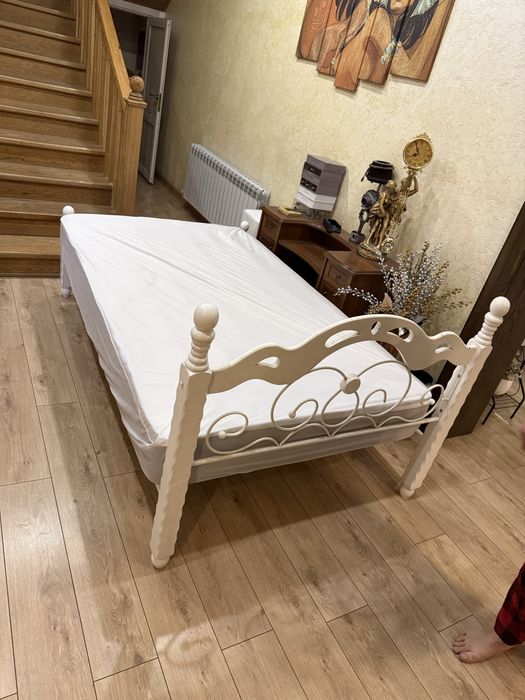 Кровать с матрасом 120х200 бу