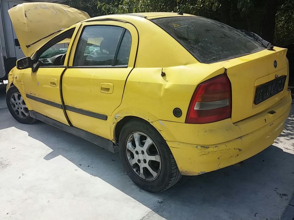 Части за Опел Астра 1.6i Opel Astra