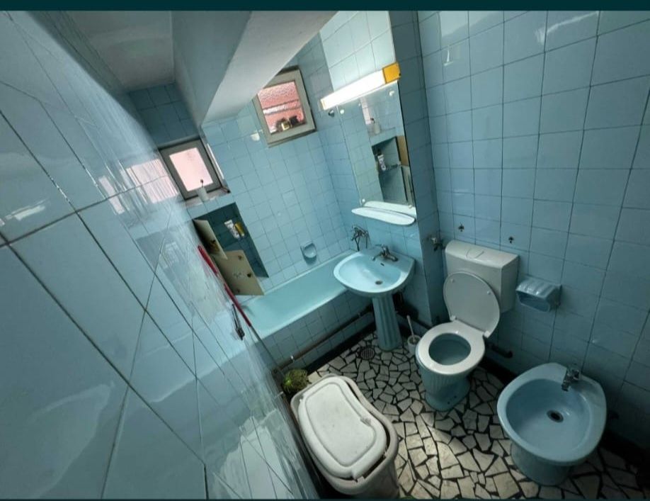 Apartament decomandat 4 camere ultracentral