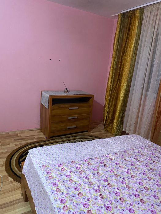 Inchiriez Apartament 2 camere Craiovita noua