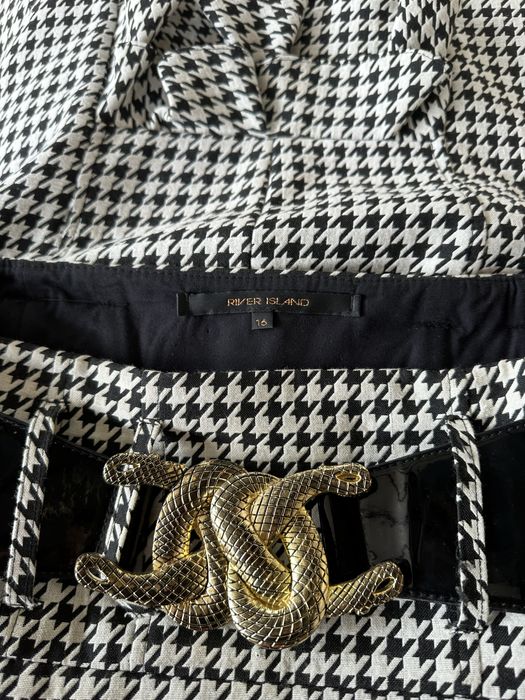 Кокетна и различна пола