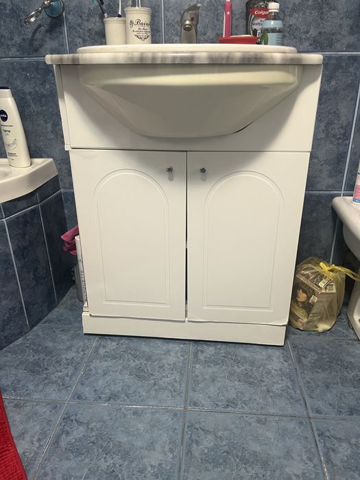 Chiuveta + dulap baie