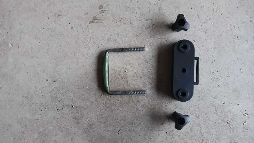 Продавам автобокс HAKR черен мат +