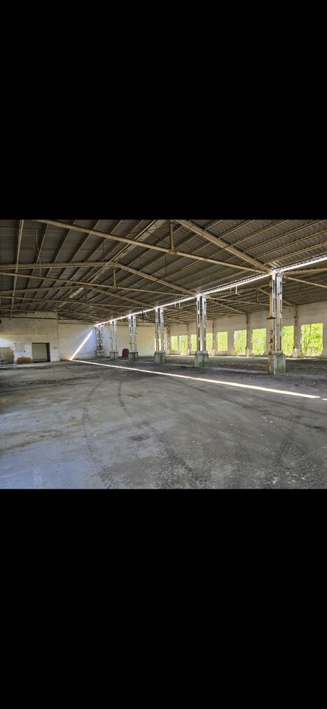 Продава се Промишлена сграда в Брезово - 30000 кв.м за 50 €/кв.м - Снимка #2