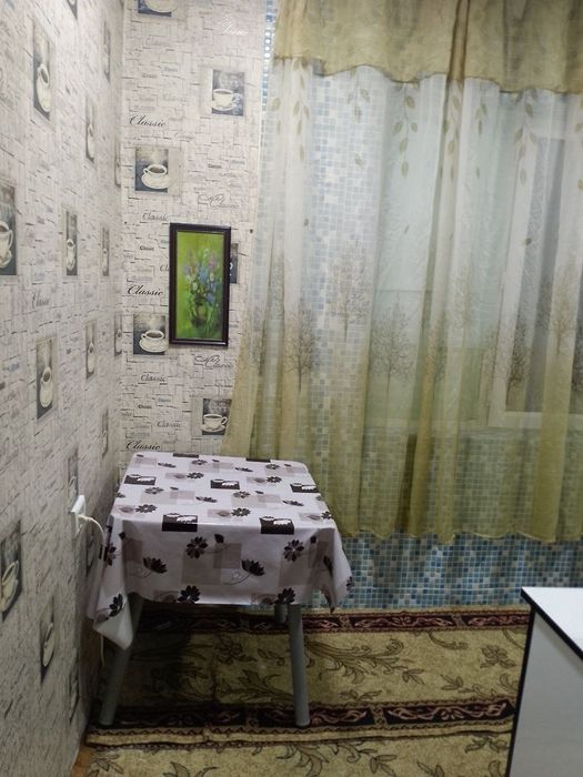 Продам чиланзар 14.  Одна комнатная.  Балкон 2*4