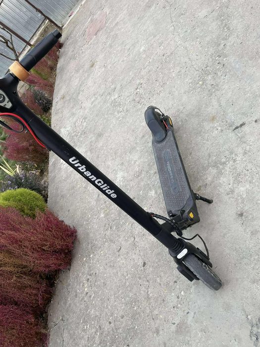 Am o tritineta electrica dac va intere articolo