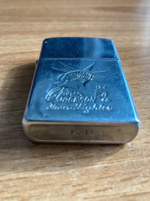 Brichetă Jackson your lighter