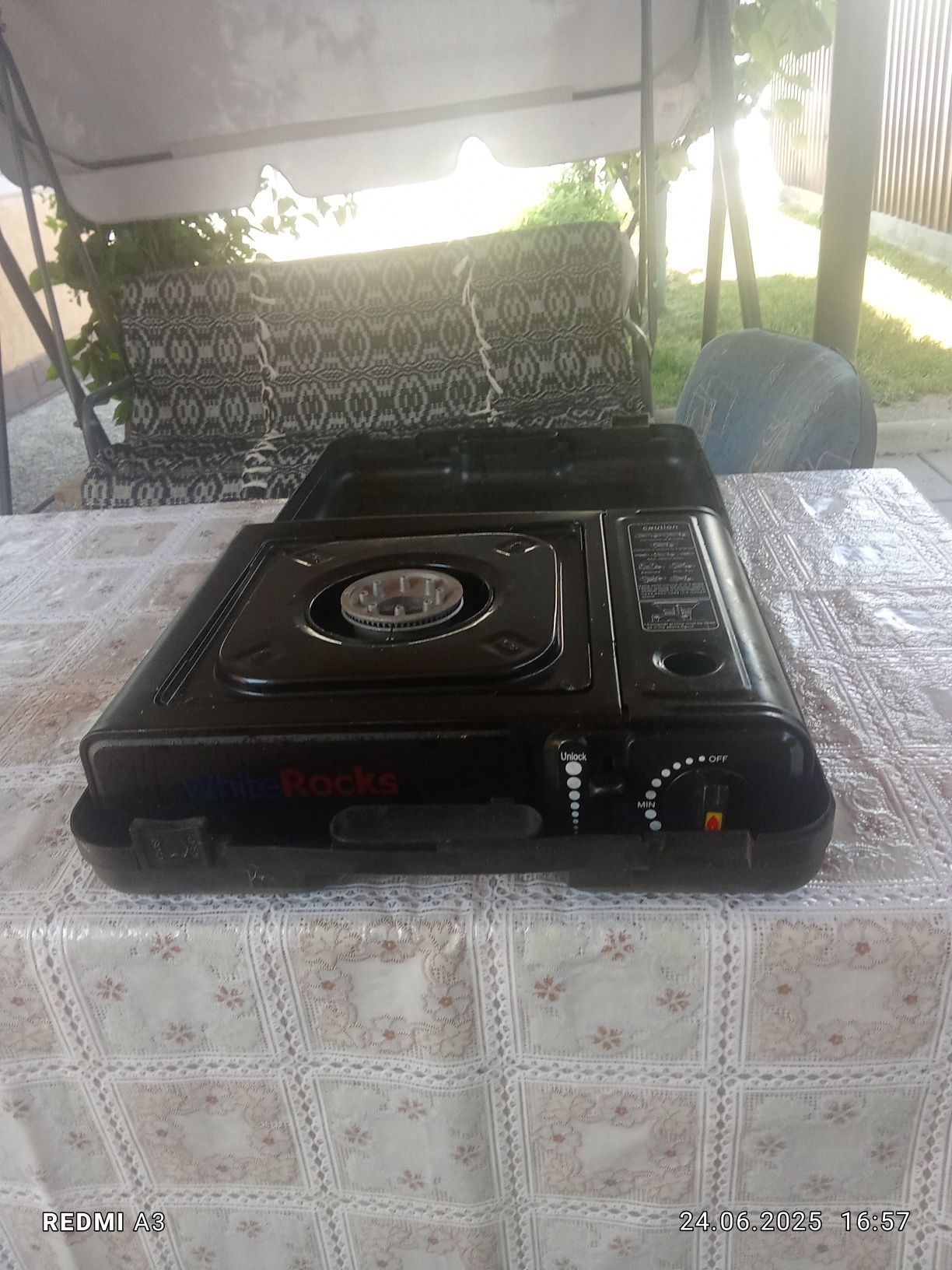 Aragaz de camping cu butelie mica cît sa faci o ciorba