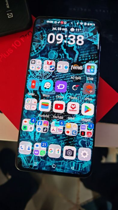 One Plus 10 pro 256gb / 8gb Ram - Snapdragon 8 gen 1