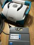 Robot curatare piscina