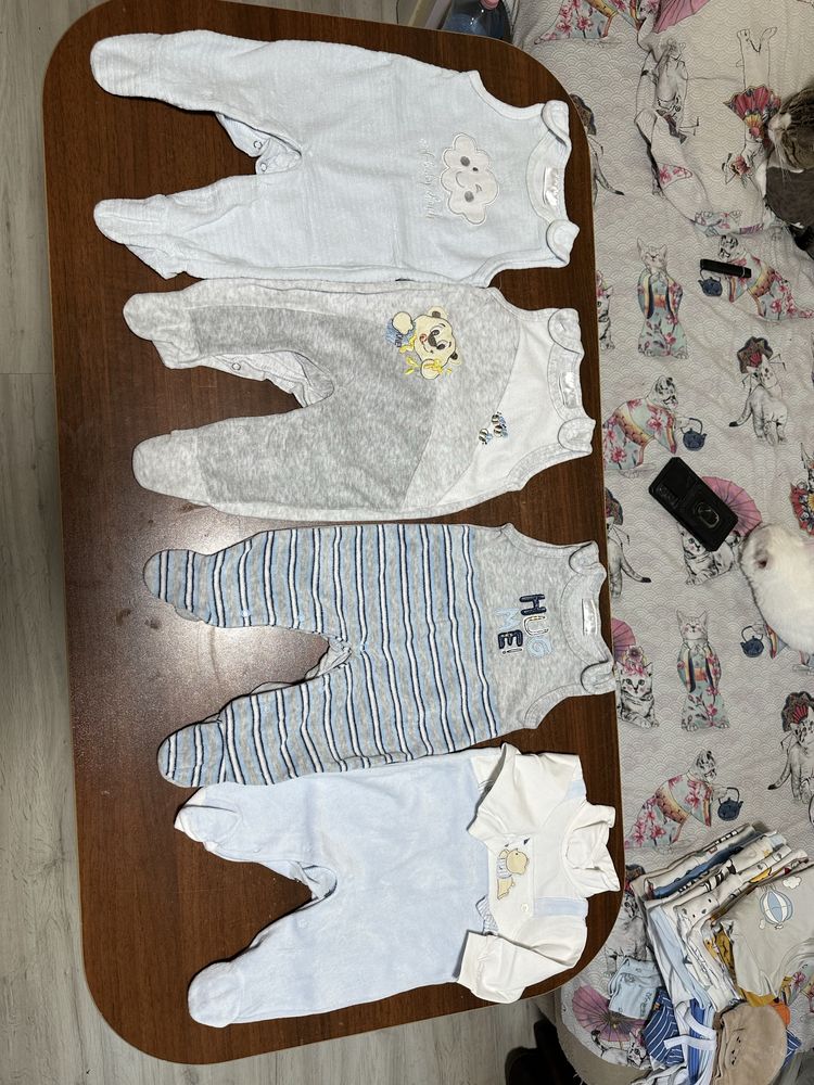 Lot haine bebe marime 56