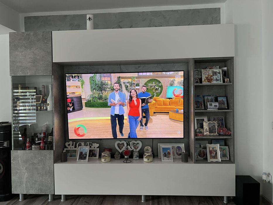 Mobila living/sufragerie in stare perfecta