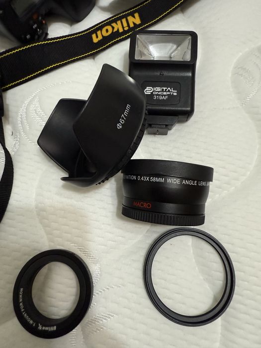 Nikon D7500 Фотоапарат с 3 обектива и екстри