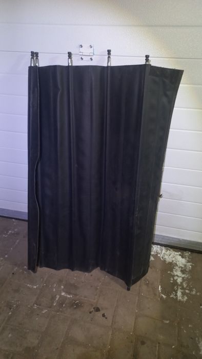 Продам шторка пассат б3