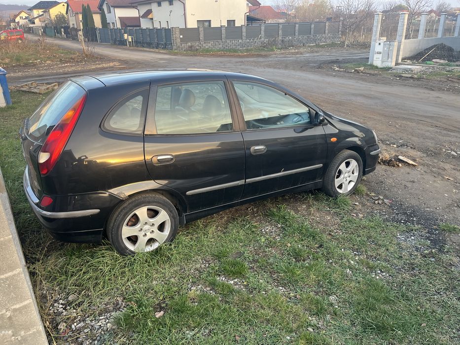 Vand Auto Nissan Almera Tino