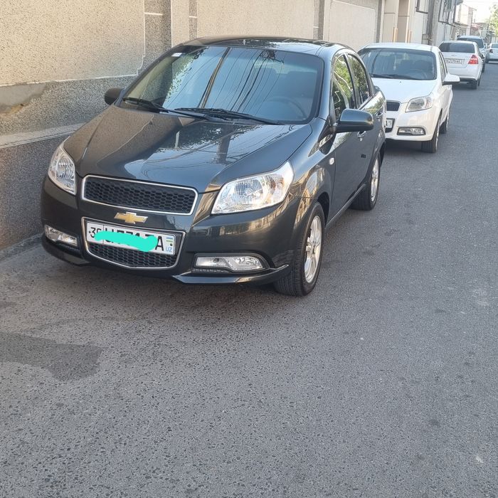 Автомобиль Нексия3