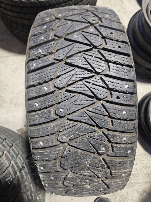 Шина шипованная 225 45 на 17
