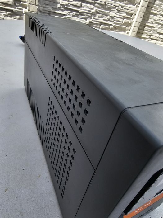 Ups Socomec NPE-2000 LCD și Ups Eaton 5E 2000i usb