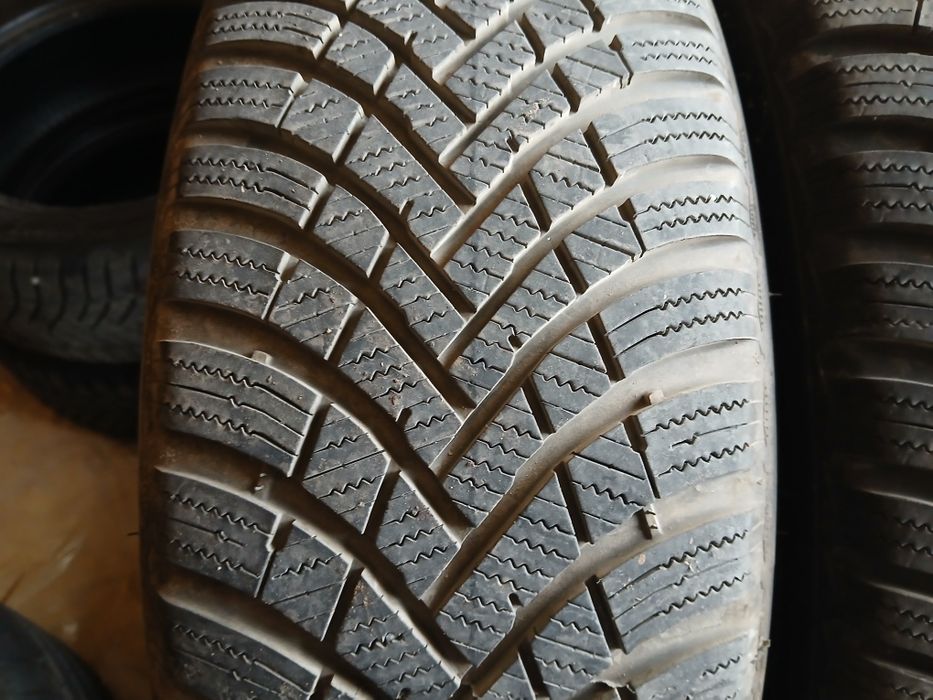 Зимни гуми 16цола Hankook 205/60/16-Michelin.7мм-грайфер. 2023година