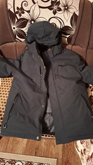 Куртка зимняя новая