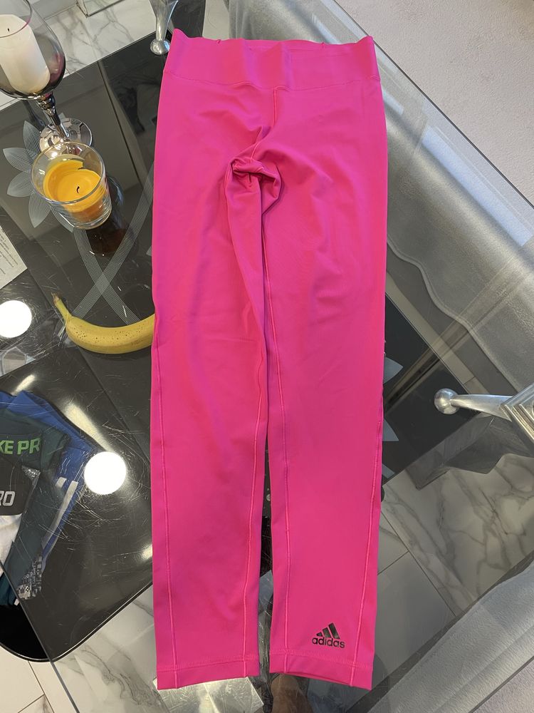 Adidas, Under Armour, Nike pro дамски клин