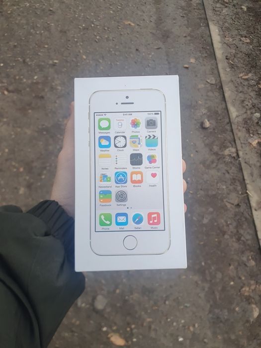 Продам Iphone 5s 16gb Gold