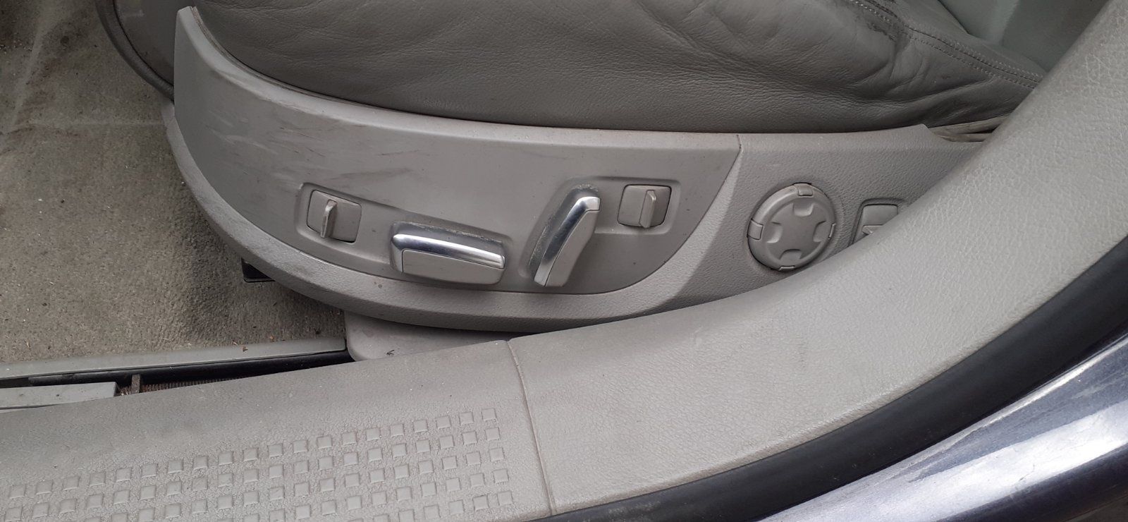 Audi A8 D3 4.2 335кс на части Ауди А8
