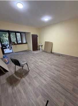 Вдоль дороги м.Ойбек 50м2