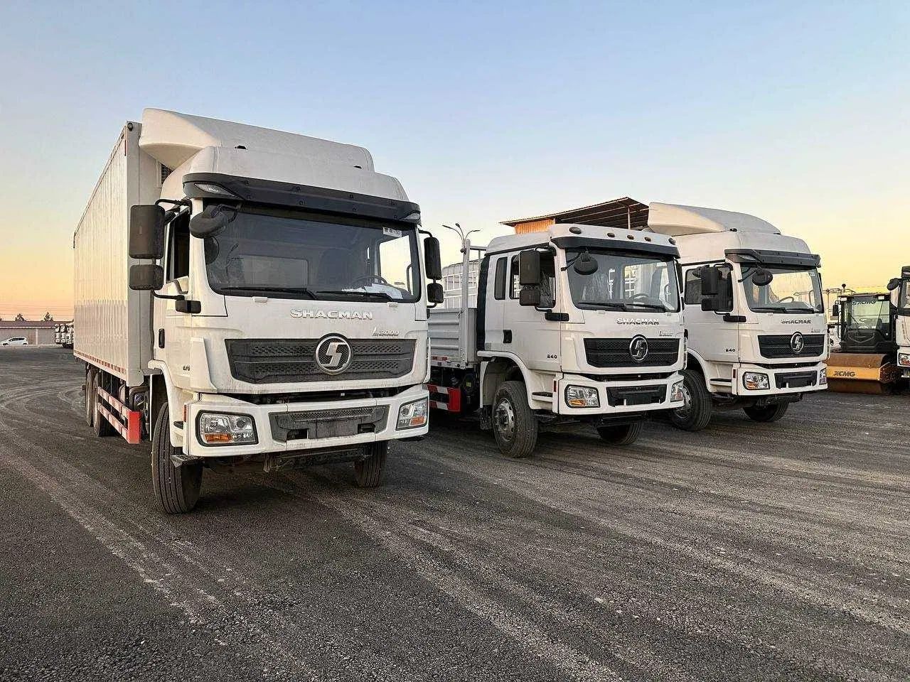 Фургон Shacman 7,5 метр (тент) в наличии