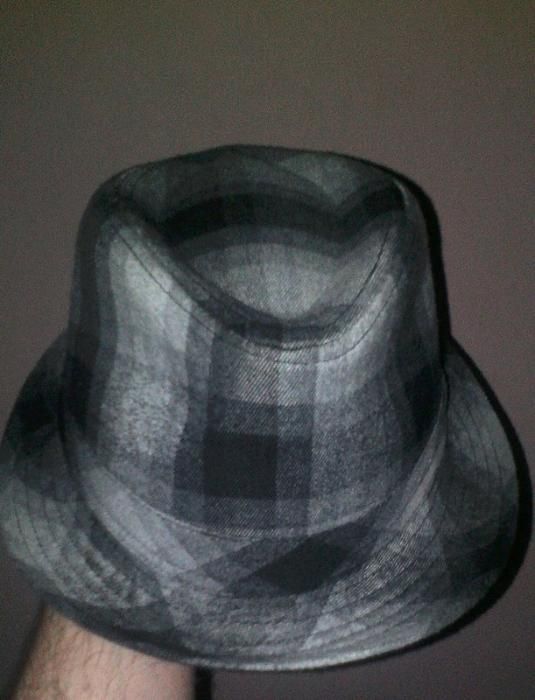 vand palarie H&M fashion noua.produs de calitate,import Anglia