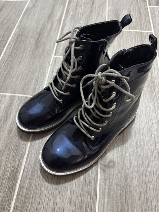 Vand ghete fetite marimea 36