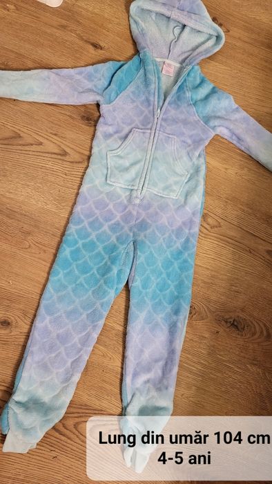 Salopeta pijama pufoasa pijama 4-5 ani sirena ignifuga