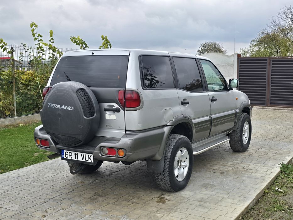 Nissan Terrano II