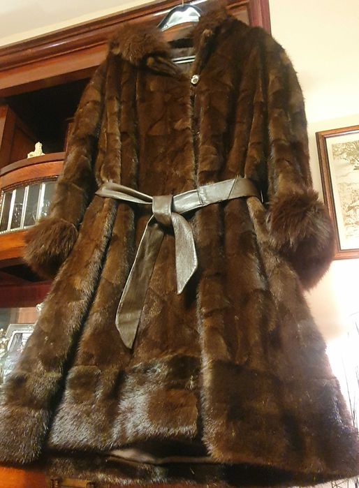 Италианско кожено палто Визон с качулка