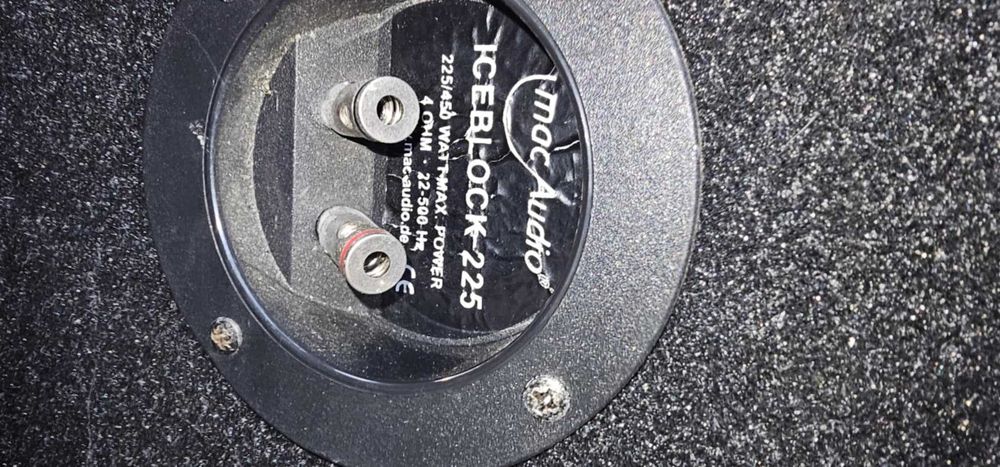 Subwoofer Auto Mac Audio Ice Block 225 - 450W (Incintă Dublă Bandpass)