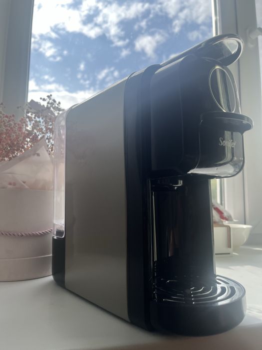 Кофемашина Sonifer SF-3585 черный, серый