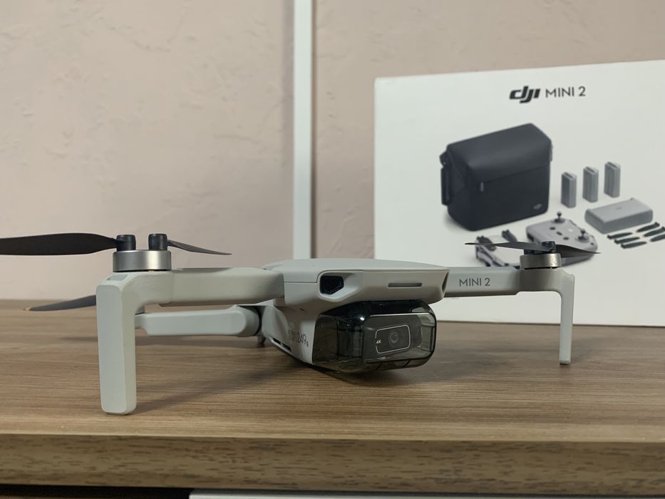 | КАТО НОВ | DJI Mini 2 Fly More Combo + допълнителни аксесоари