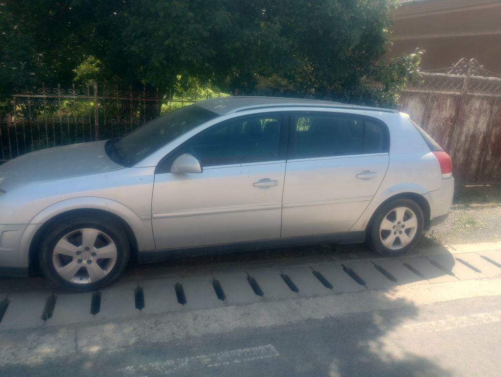 Vând Opel Signum
