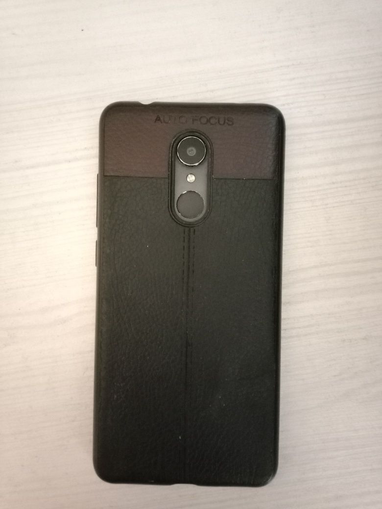 Телефон  Redmi 5