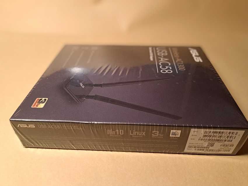 ASUS USB-AC58 WIRELESS AC1300 (dual-band USB adapter) NOU, sigilat