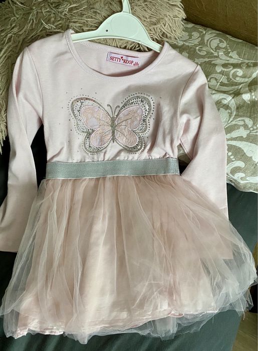 Rochita fetite marime 98-104