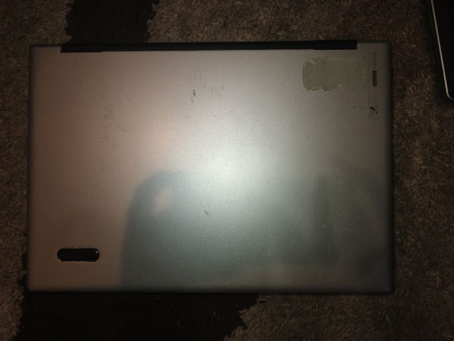 Vand laptop pt piese