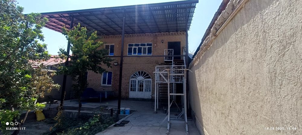 Участка сотилади